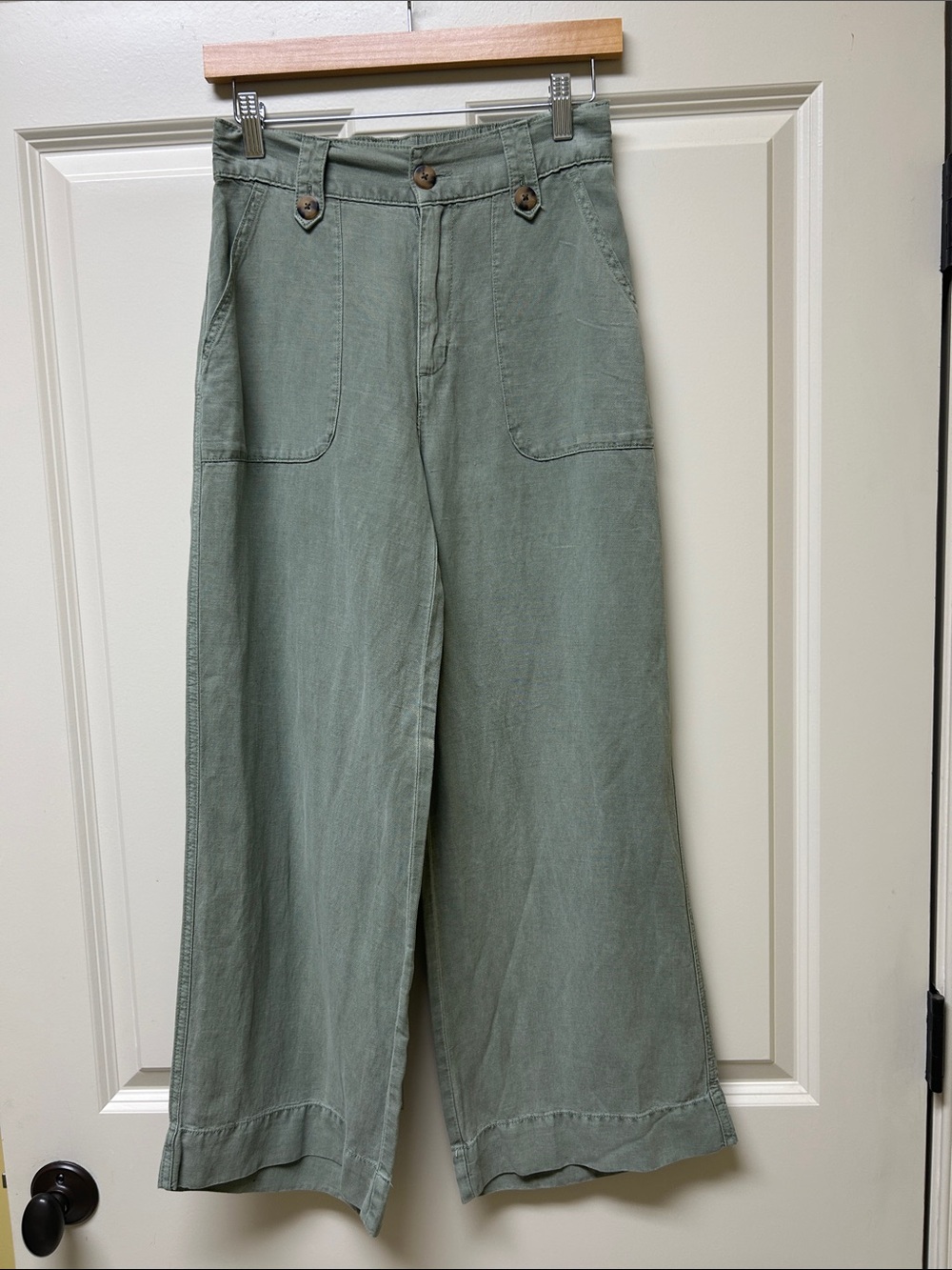 Cynthia Rowley High-Waist Wide Leg Buttoned Pants — Sage Green. Size 2